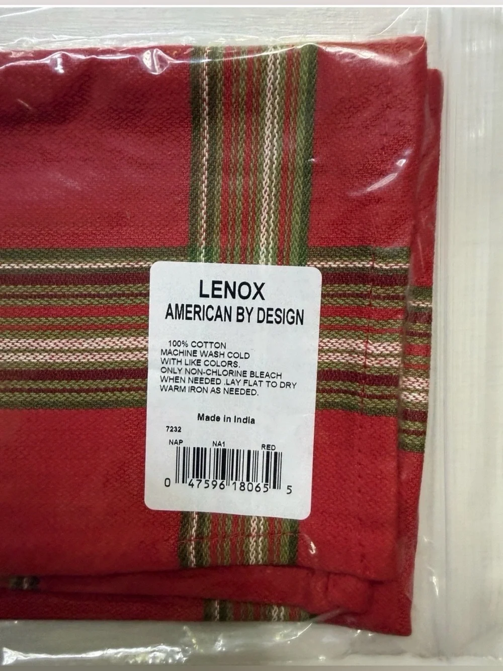 LENOX Holiday Gatherings Red Plaid Set Of (6) DINNER NAPKINS 19” Christmas Decor